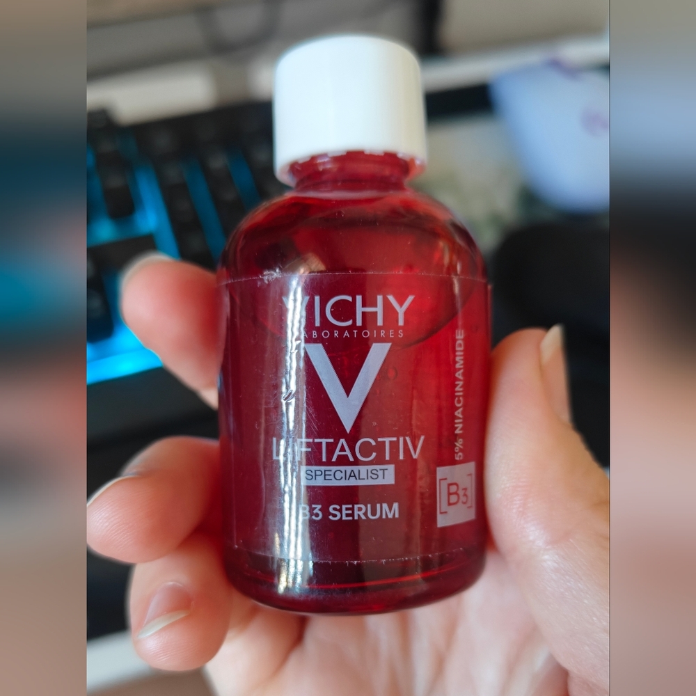 ❌SOLD❌ Liftactiv Specialist B3 Serum For Dark Spots And Wrinkes